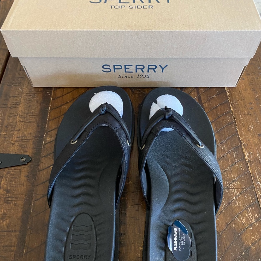 Sperry Women’s Black Flip Flops Size 8 NWT